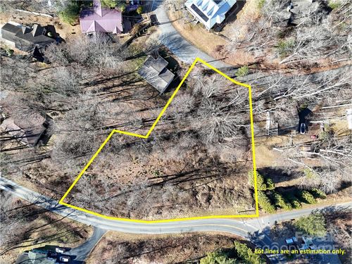 100-101-101 Wesley Way, Waynesville, NC, 28785-8938 | Card Image