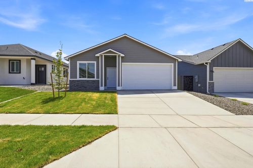 3663 Nuthatch St, Richland, WA, 99352-5571 | Card Image