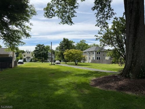 2b-72 Central Ave, Madison, NJ, 07940-1644 | Card Image