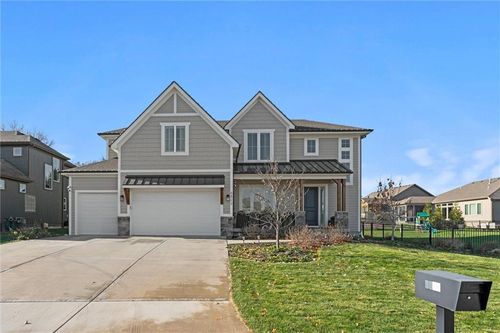 6820 Marion St, Shawnee, KS, 66218-9629 | Card Image