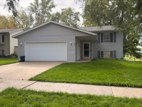 3838 Strathmore Ln Se, Rochester, MN, 55904-3217 | Card Image
