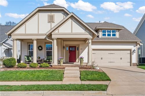 1825 Springcrest Dr, Kernersville, NC, 27284-4022 | Card Image