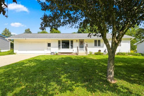 208 Westwood Ave, Strawberry Point, IA, 52076-9410 | Card Image