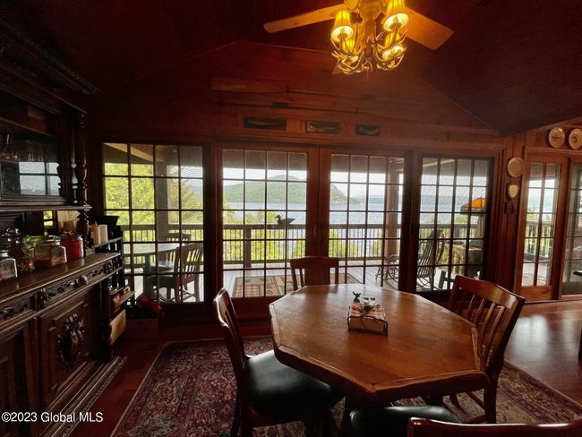 Large Dining room with Lake Views! | Image 63