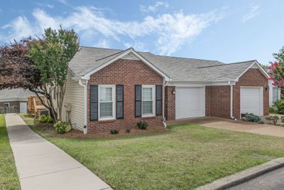 437 Siena Dr, Condo with 2 bedrooms, 2 bathrooms and 1 parking in Nashville TN | Image 1