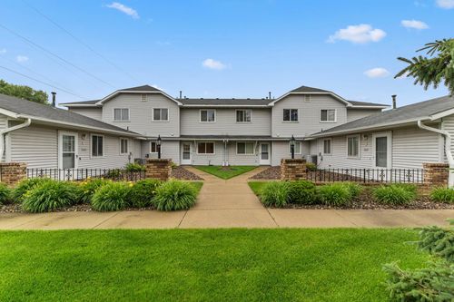 11105 Drake St Nw, Coon Rapids, MN, 55433-3772 | Card Image
