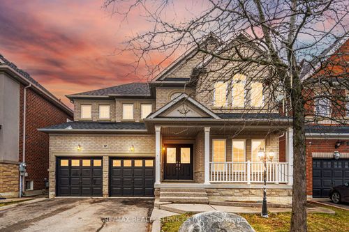 17 Donherb Crescent, Caledon, ON, L7C1E3 | Card Image