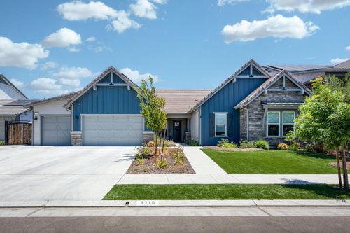 1715 N Renn Avenue, Clovis, CA, 93619 | Card Image