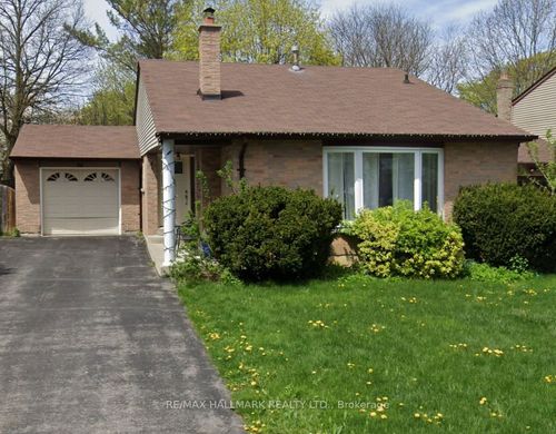 52 Nisbet Dr, Aurora, ON, L4G2K5 | Card Image
