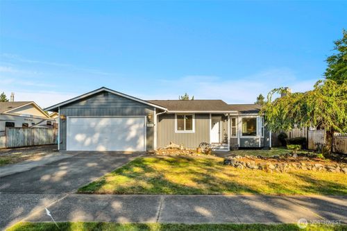 7021 65th Ave Ne, Marysville, WA, 98270-5901 | Card Image