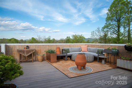 26 Carrick Ln, Brevard, NC, 28712-0673 | Card Image