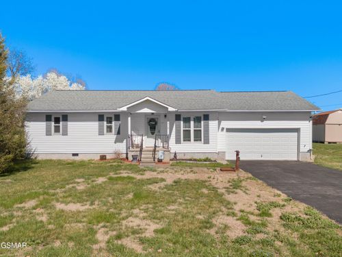 312 Economy Cir, Dandridge, TN, 37725-6151 | Card Image