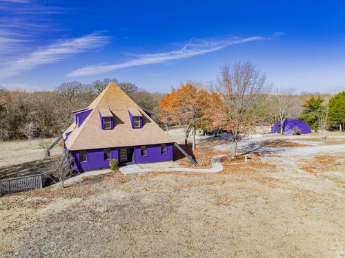 691 Bear Rd, Van Alstyne, TX, 75495-3371 | Card Image