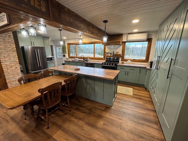 Kitchen 2.jpeg | Image 16