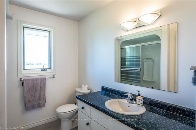 Second level 4pc bath | Image 30