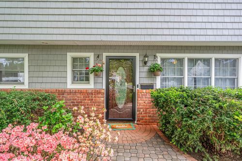 23 Chester St, East Northport, NY, 11731-3010 | Card Image