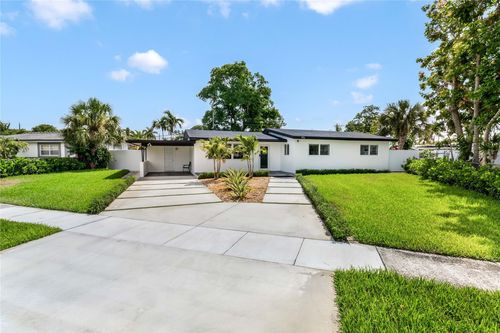 1618 Nw 11th Ave, Fort Lauderdale, FL, 33311-4712 | Card Image