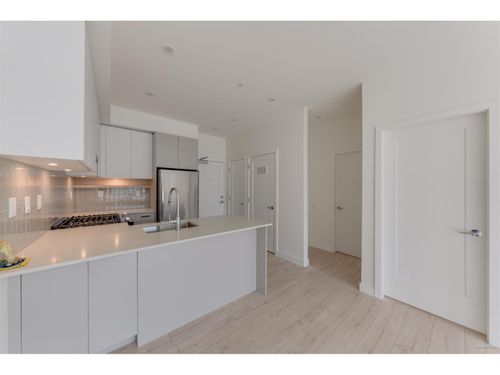 317-13777 75a Avenue, Surrey, BC, V3W3W4 | Card Image