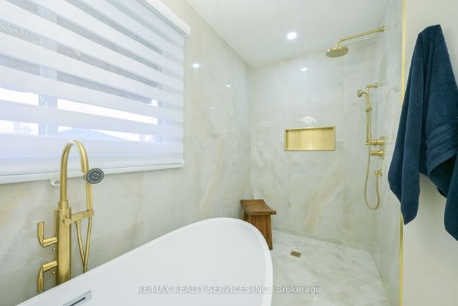 15 Brookbank Crt, House other with 4 bedrooms, 4 bathrooms and 4 parking in Brampton ON | Image 24
