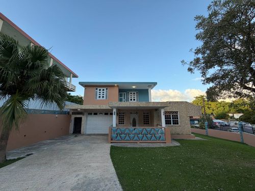 679 Espinosa Ward, Vega Alta, PR, 00646 | Card Image