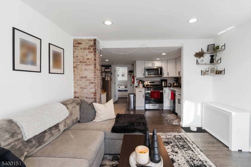 2-34 Ashwood Ave, Summit, NJ, 07901-3827 | Card Image