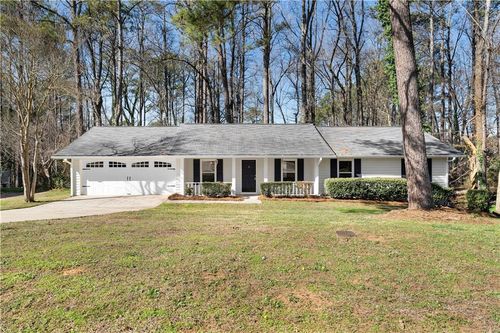 566 Sugar Valley Ln Se, Conyers, GA, 30094-3879 | Card Image