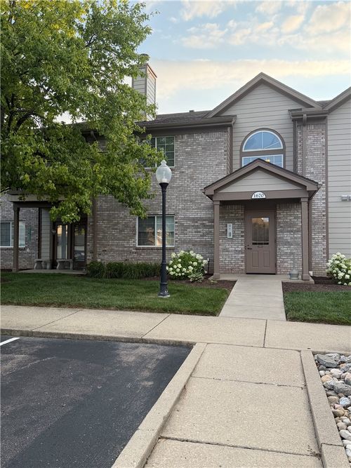 205-1670 Piper Ln, Centerville, OH, 45440-5024 | Card Image