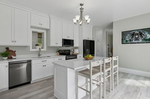 917 Division St S, Northfield, MN, 55057-2482 | Card Image