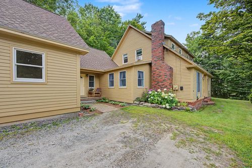 52 Chase St, Sunapee, NH, 03782-2502 | Card Image