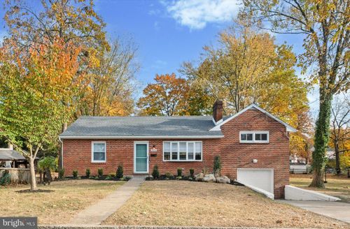 4046 Center Avenue, LAFAYETTE HILL, PA, 19444 | Card Image