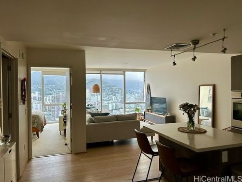 4312-888 Kapiolani Blvd, Honolulu, HI, 96813-6055 | Card Image