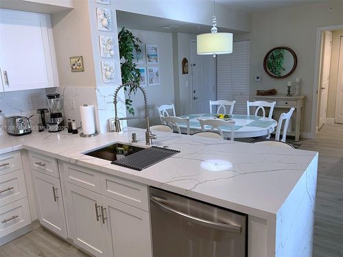 204-2080 S Ocean Dr, Hallandale Beach, FL, 33009-6677 | Card Image