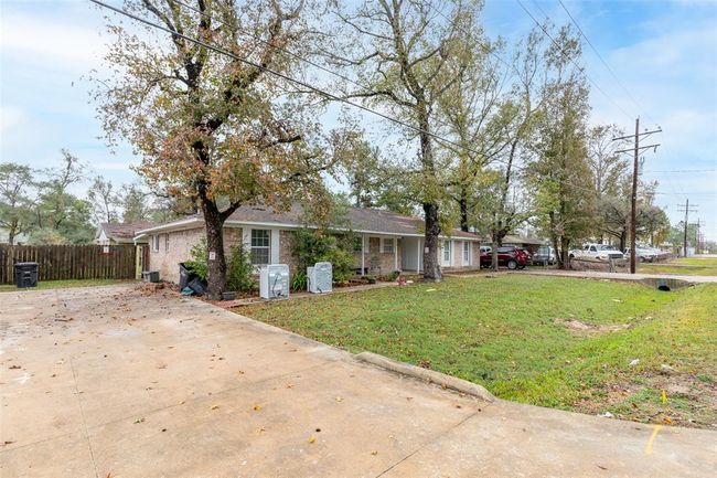 22195 E Martin Dr, Home with 3 bedrooms, 1 bathrooms and null parking in Porter TX | Image 8