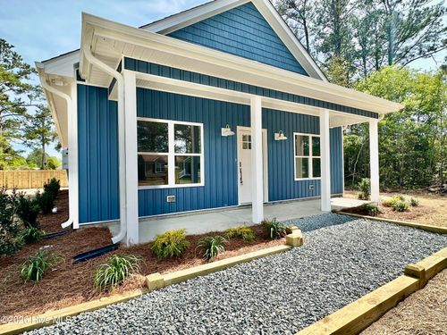 949 Lower County St Sw, Calabash, NC, 28467-2813 | Card Image