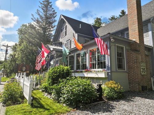 195 Main St, Montgomry Ctr, VT, 05471-7105 | Card Image