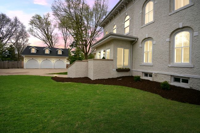 1005 Hovey Ave, House other with 3 bedrooms, 4 bathrooms and 11 parking in Normal IL | Image 4