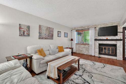 4718 71st St, Urbandale, IA, 50322-1848 | Card Image