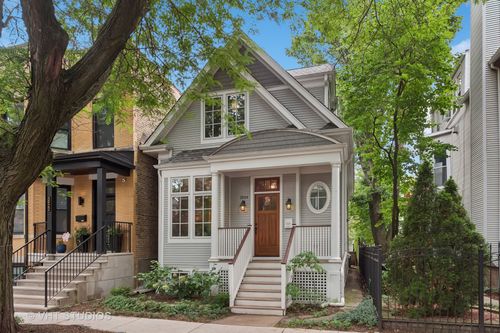 3924 N Paulina St, Chicago, IL, 60613-2518 | Card Image