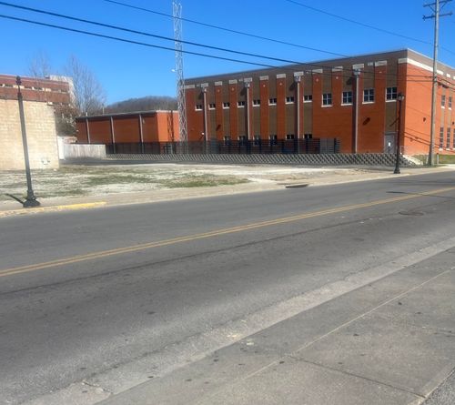 315 W Main St, Morehead, KY, 40351-1535 | Card Image