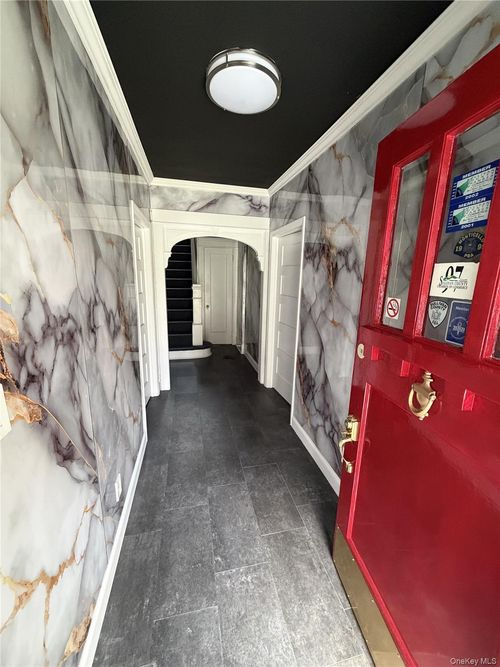 80 Jefferson St, Monticello, NY, 12701-1148 | Card Image