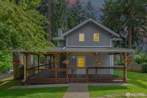 390 E Lakeshore Dr W, Shelton, WA, 98584-7919 | Card Image