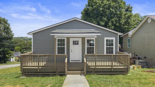 511 N A St, Lenoir City, TN, 37771-1803 | Card Image
