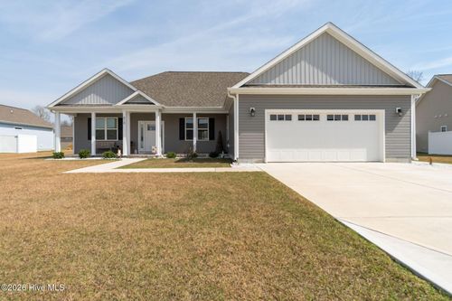 610 Bright Harvest Dr, Maysville, NC, 28555-0600 | Card Image