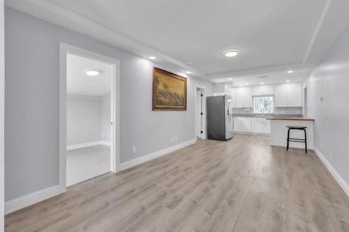 517 Rimmer Ave, Sacramento, CA, 95834-1606 | Card Image