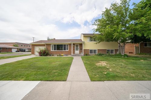 1896 Jeppson Ave, Idaho Falls, ID, 83404-6158 | Card Image