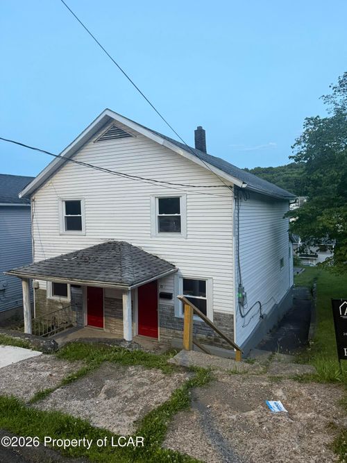 71 W Enterprise St, Glen Lyon, PA, 18617-1008 | Card Image