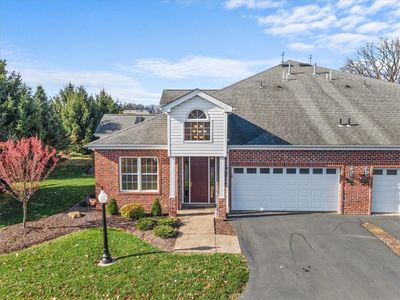 4804 Senate Ct, Condo with 3 bedrooms, 2 bathrooms and 2 parking in Adams Twp PA | Image 2