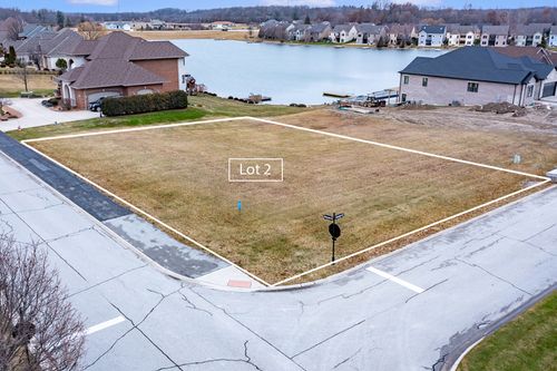 8130 Lakeview Ct, Crown Point, IN, 46307 | Card Image
