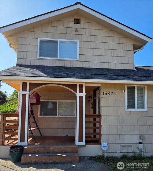 15825 8th Ave Ne, Shoreline, WA, 98155-6240 | Card Image