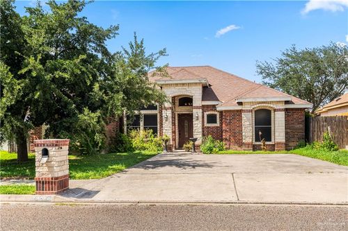 808 Montecruz St, Mission, TX, 78574-7708 | Card Image